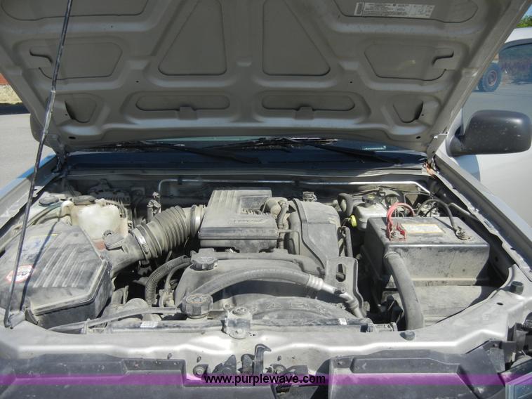 image for item D4312 2005 Chevrolet Colorado LS Z71 pickup truck