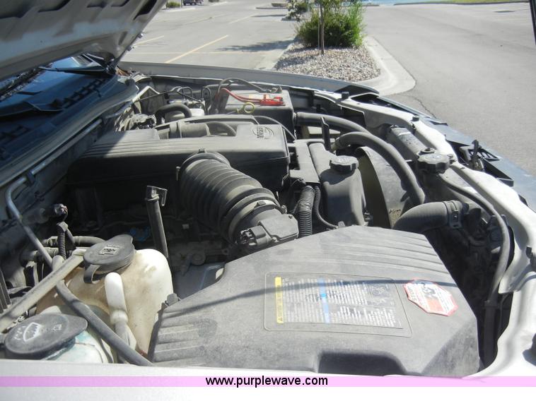 image for item D4312 2005 Chevrolet Colorado LS Z71 pickup truck