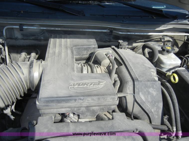 image for item D4312 2005 Chevrolet Colorado LS Z71 pickup truck