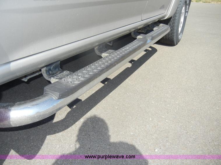 image for item D4312 2005 Chevrolet Colorado LS Z71 pickup truck