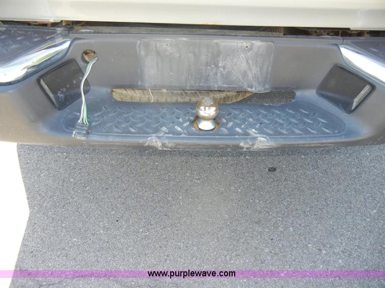 image for item D4312 2005 Chevrolet Colorado LS Z71 pickup truck