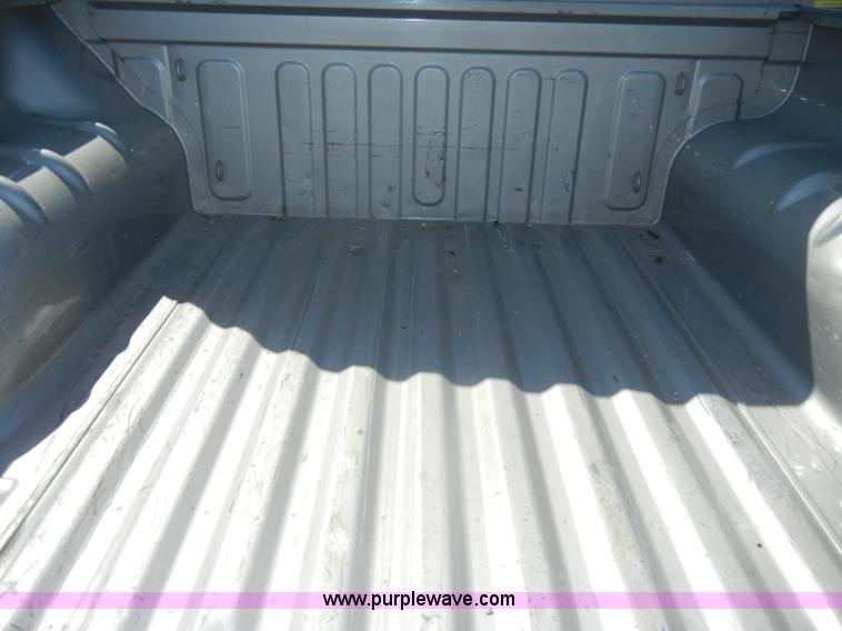 image for item D4312 2005 Chevrolet Colorado LS Z71 pickup truck