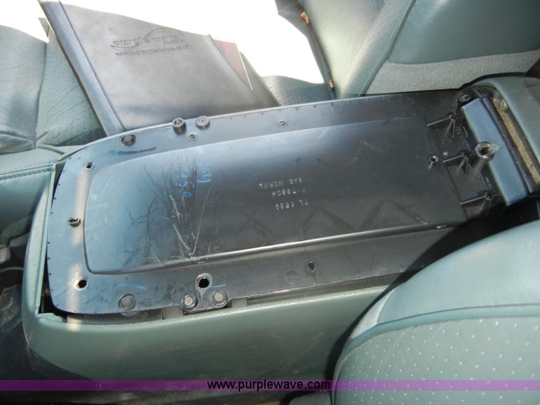 image for item D4313 1997 Ford Explorer XLT SUV