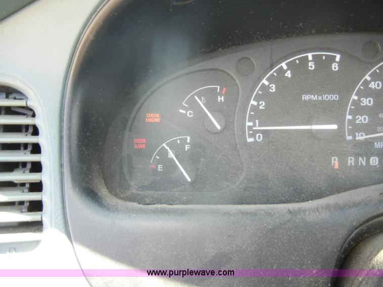 image for item D4313 1997 Ford Explorer XLT SUV