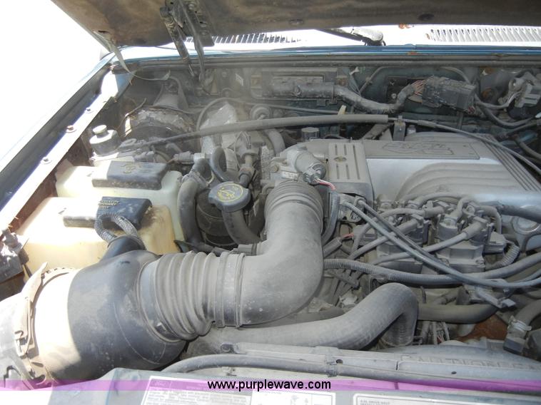 image for item D4313 1997 Ford Explorer XLT SUV