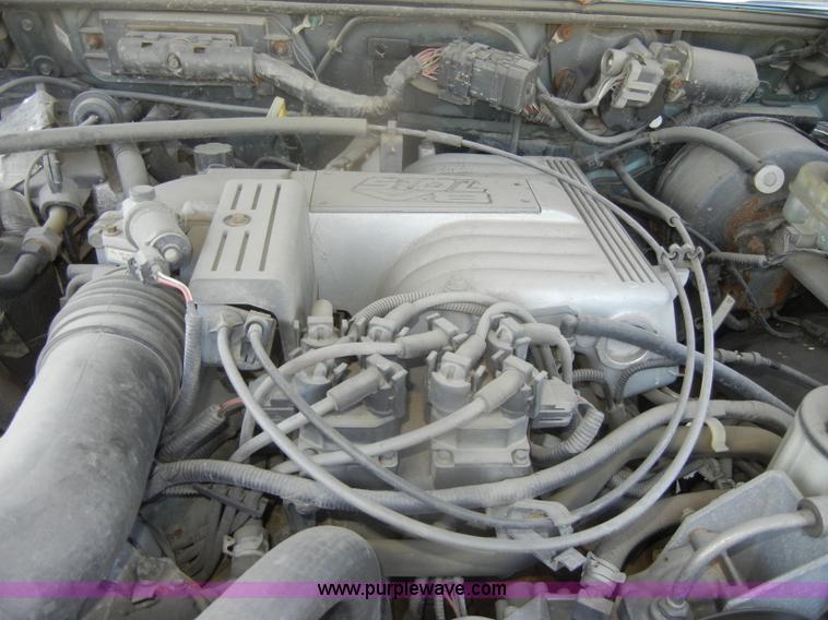 image for item D4313 1997 Ford Explorer XLT SUV