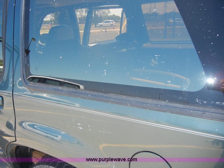 image for item D4313 1997 Ford Explorer XLT SUV