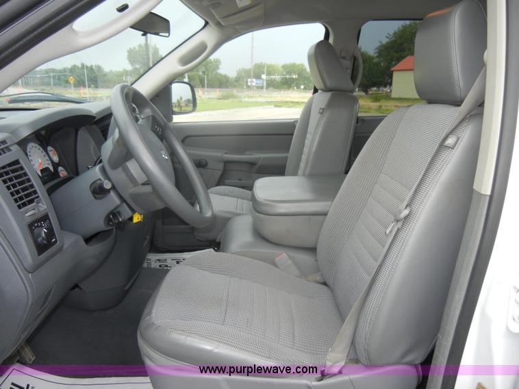 image for item D4402 2007 Dodge Ram 1500 Quad Cab pickup truck