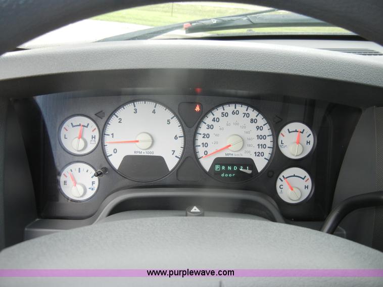 image for item D4402 2007 Dodge Ram 1500 Quad Cab pickup truck