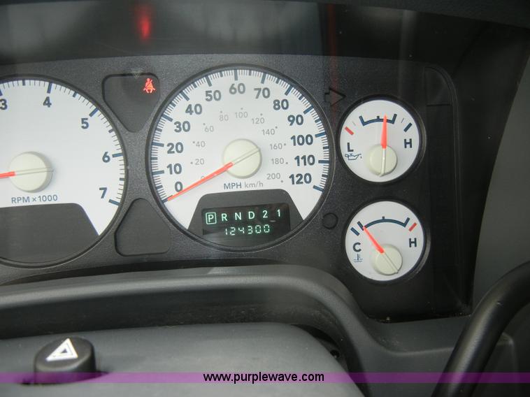 image for item D4402 2007 Dodge Ram 1500 Quad Cab pickup truck