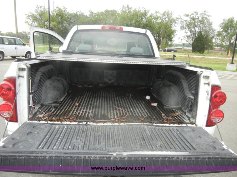 image for item D4402 2007 Dodge Ram 1500 Quad Cab pickup truck
