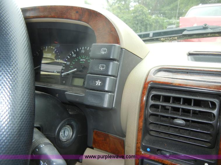 image for item D4403 1999 Land Rover Discovery Series II SUV