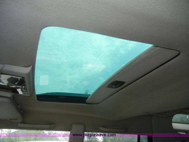 image for item D4403 1999 Land Rover Discovery Series II SUV