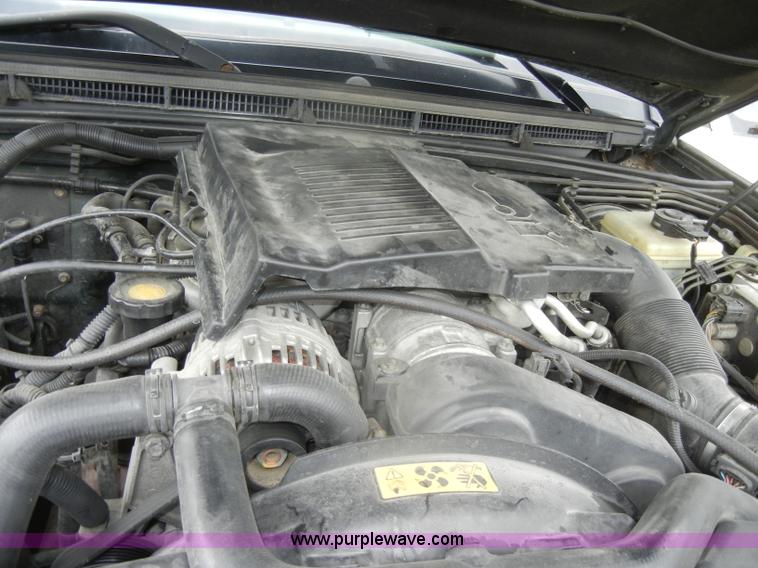 image for item D4403 1999 Land Rover Discovery Series II SUV