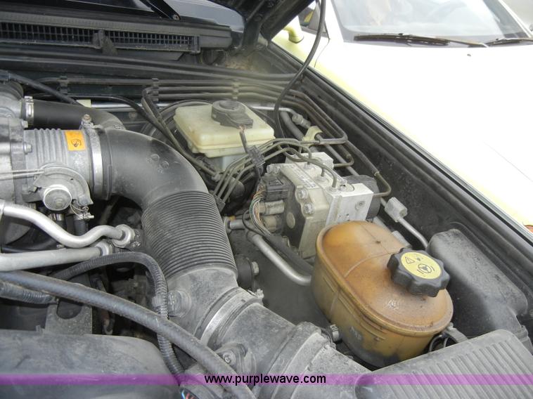 image for item D4403 1999 Land Rover Discovery Series II SUV