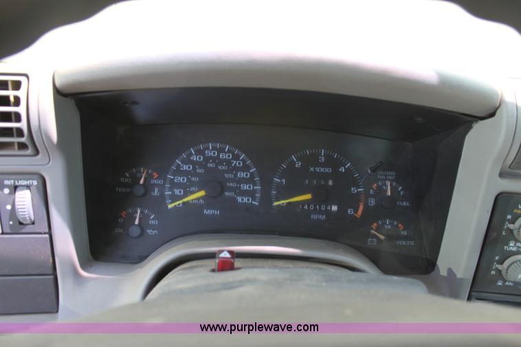 image for item D5123 1997 GMC Jimmy SL SUV