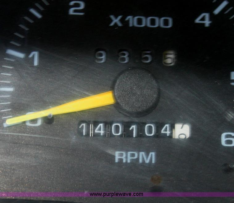 image for item D5123 1997 GMC Jimmy SL SUV