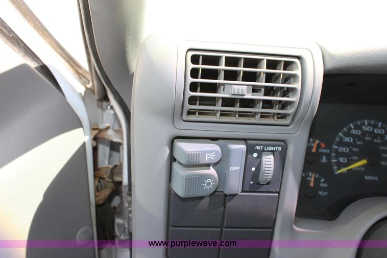 image for item D5123 1997 GMC Jimmy SL SUV