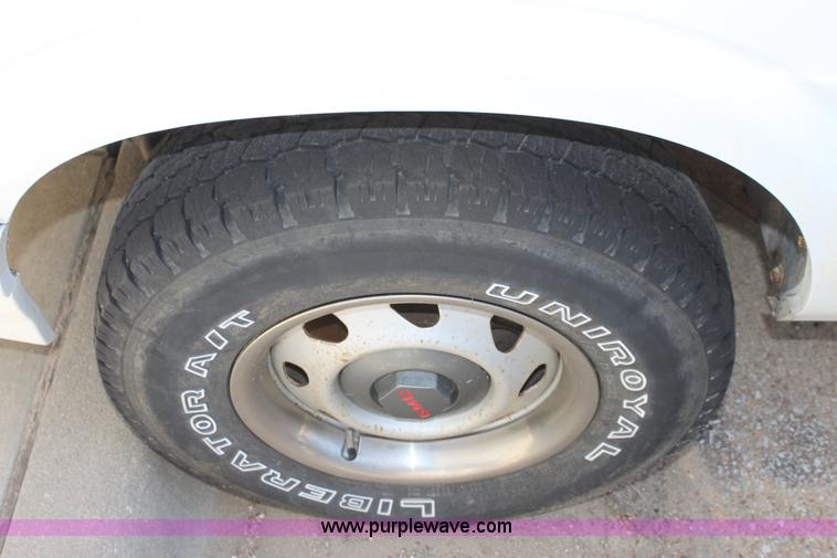 image for item D5123 1997 GMC Jimmy SL SUV