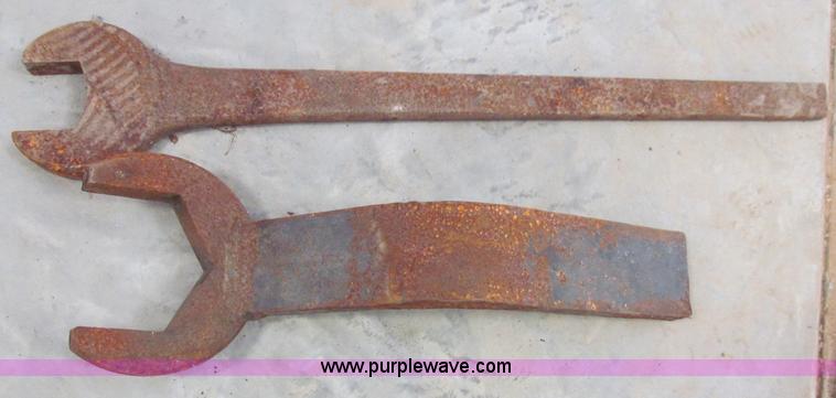 image for item F4523 Assorted large wrenches, sockets, Allen wrenches, and threading equipment