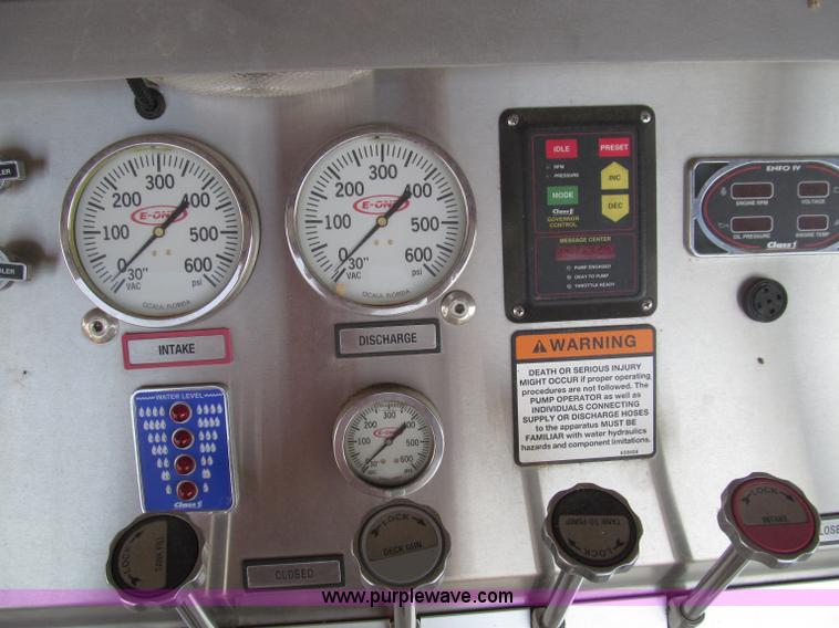 image for item F4526 2006 Hale pump with controls