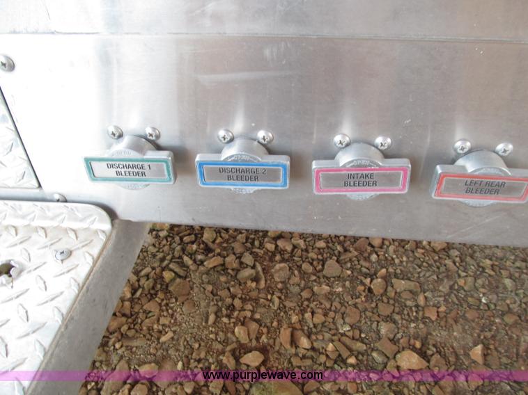 image for item F4526 2006 Hale pump with controls