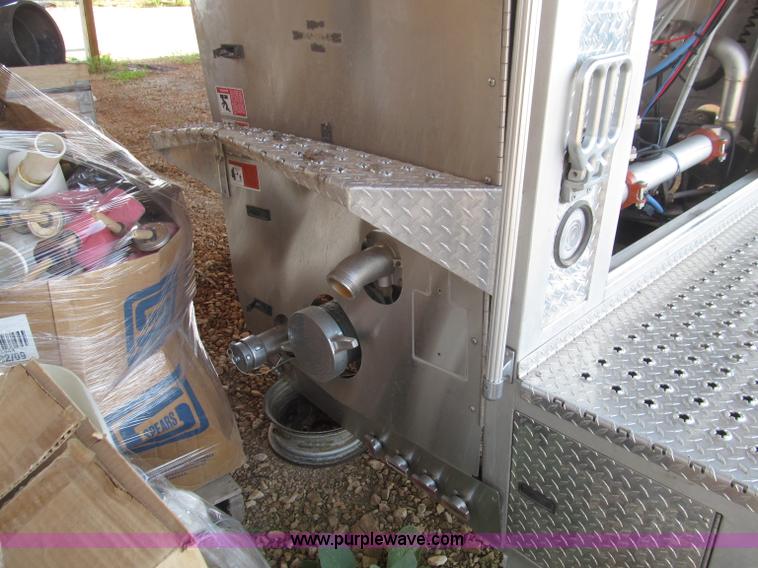 image for item F4526 2006 Hale pump with controls