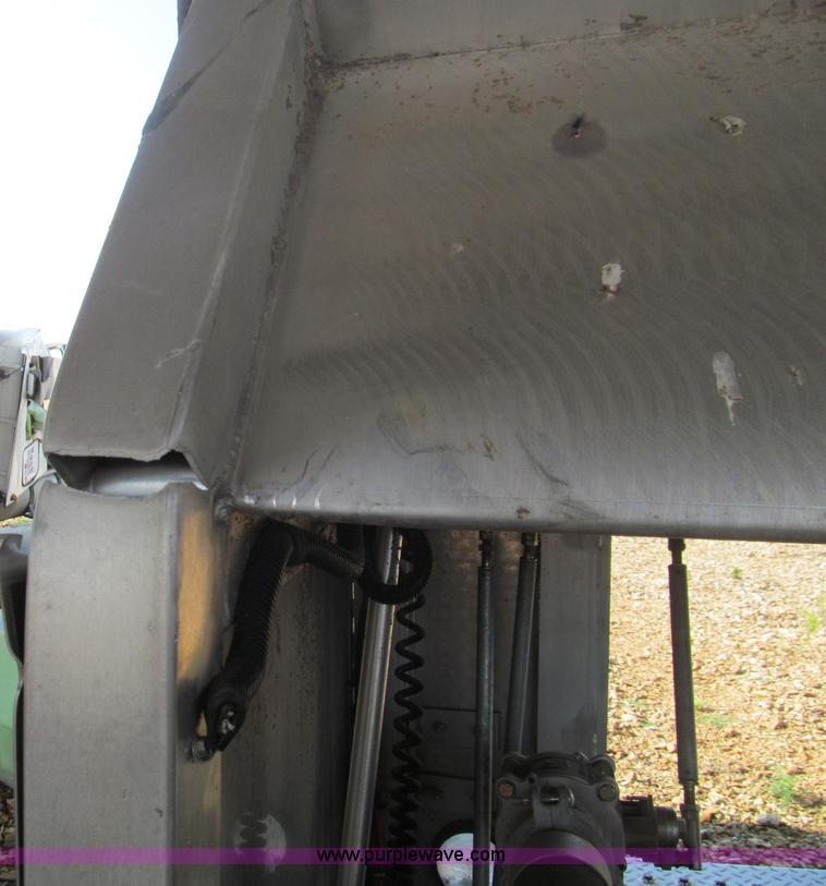 image for item F4526 2006 Hale pump with controls