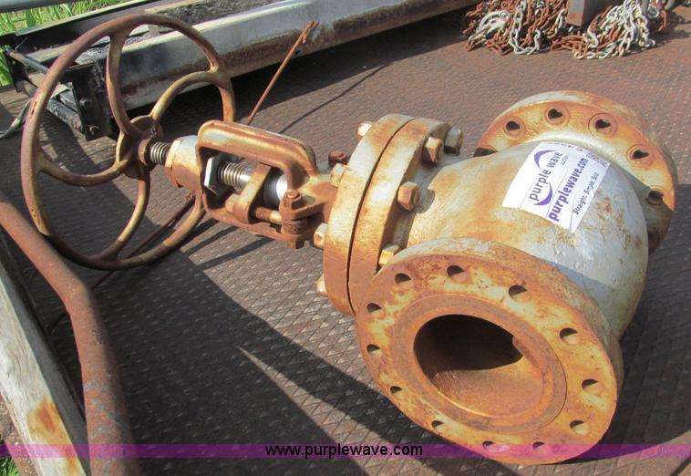 image for item F4527 (2) 1995 Alloy Valve Company 6" seat valves