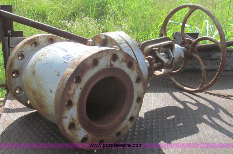 image for item F4527 (2) 1995 Alloy Valve Company 6" seat valves