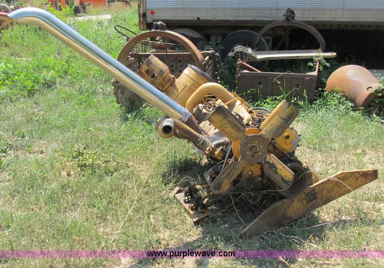 image for item K9332 International DT466 diesel engine