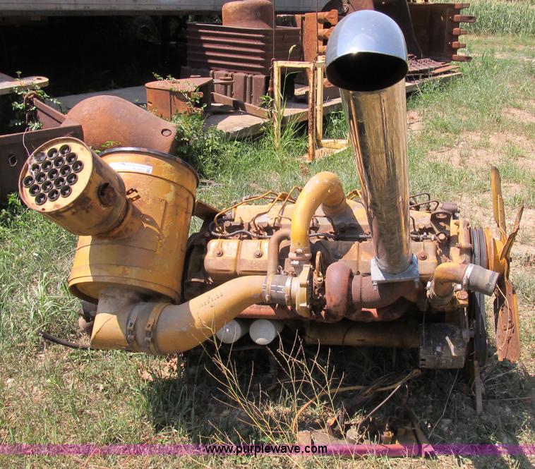 image for item K9332 International DT466 diesel engine