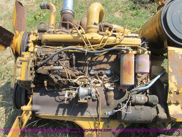 image for item K9332 International DT466 diesel engine