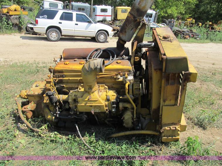 image for item K9333 Detroit 671 diesel engine