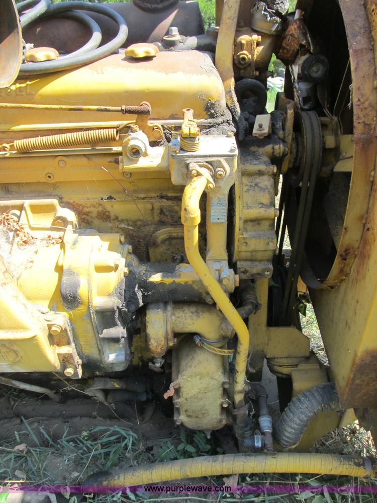 image for item K9333 Detroit 671 diesel engine