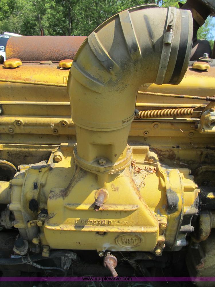 image for item K9333 Detroit 671 diesel engine