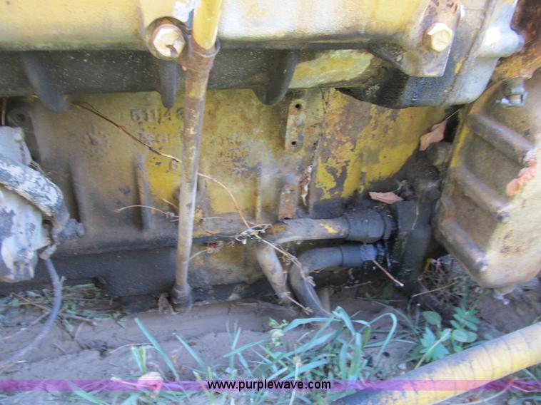 image for item K9333 Detroit 671 diesel engine