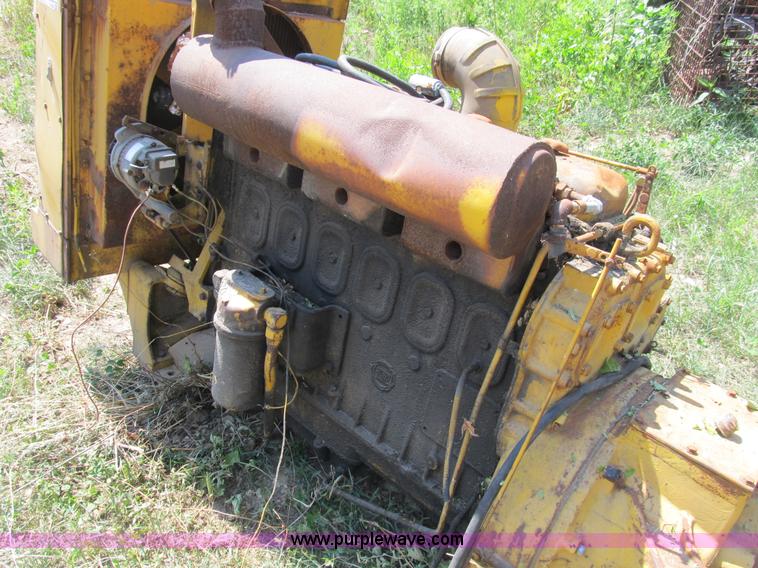image for item K9333 Detroit 671 diesel engine