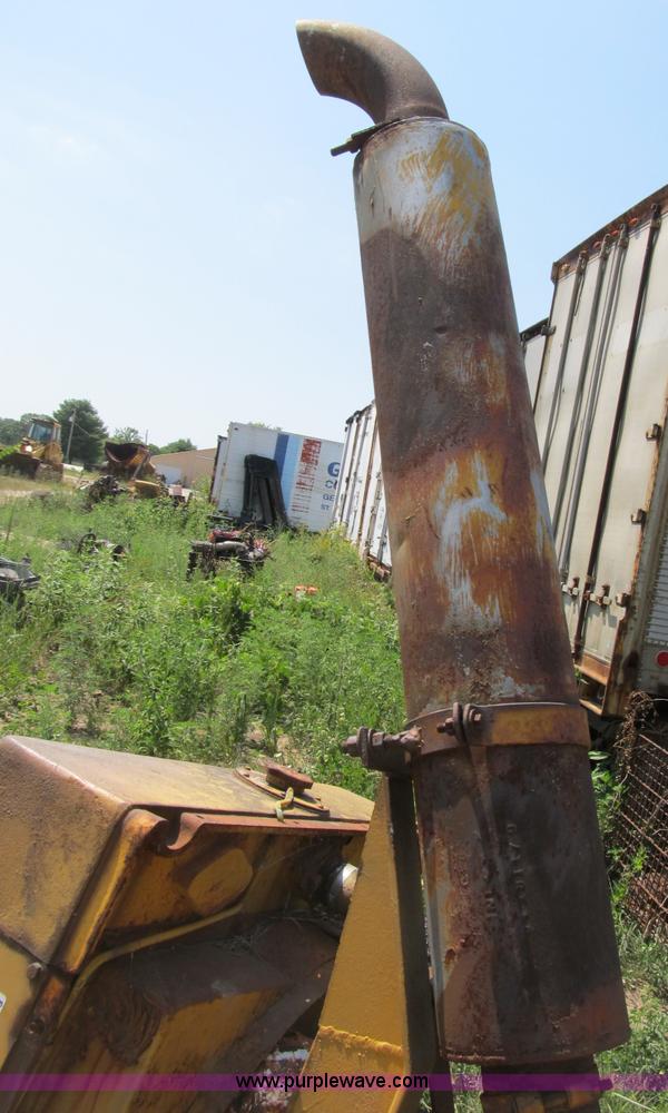 image for item K9333 Detroit 671 diesel engine