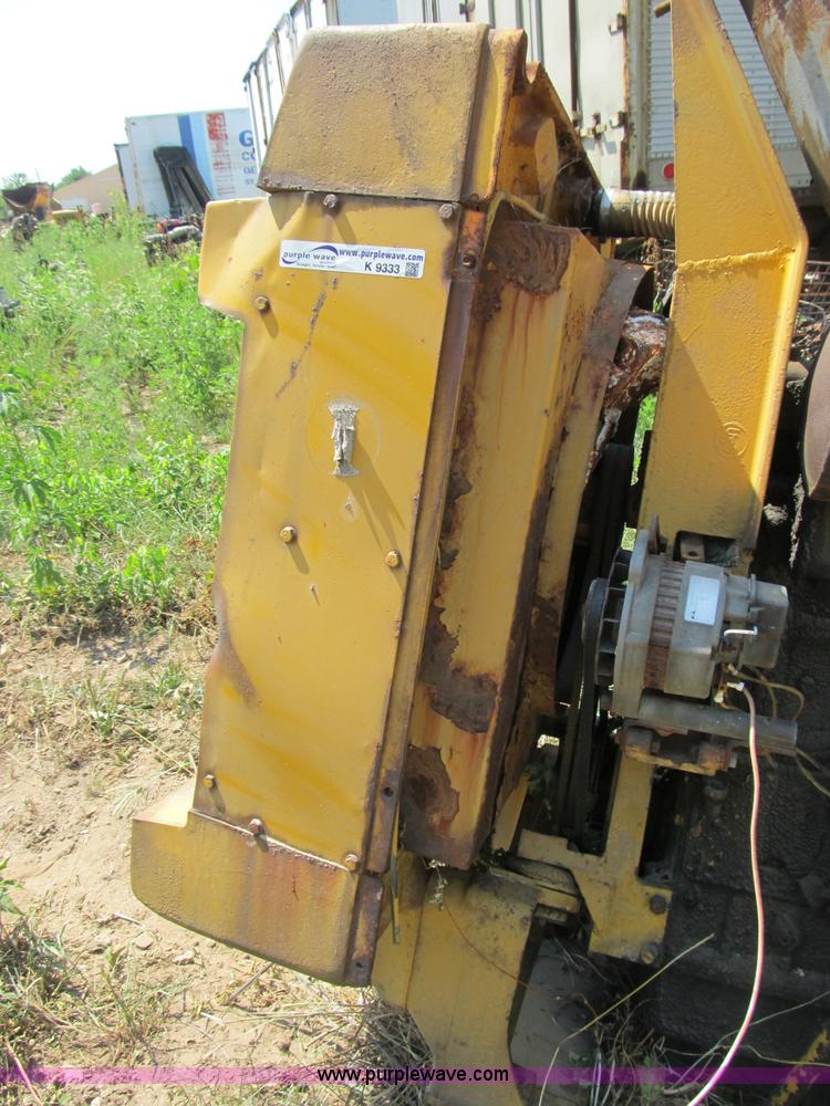 image for item K9333 Detroit 671 diesel engine