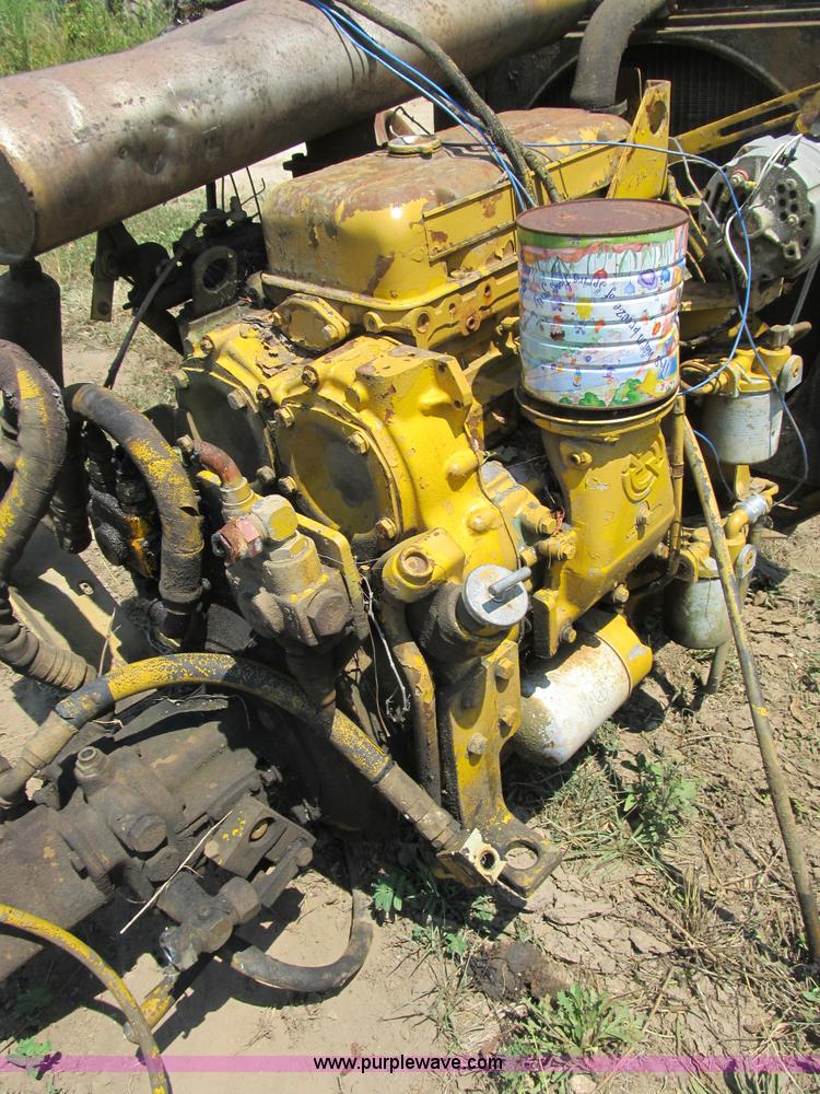 image for item K9334 Detroit 353 diesel engine