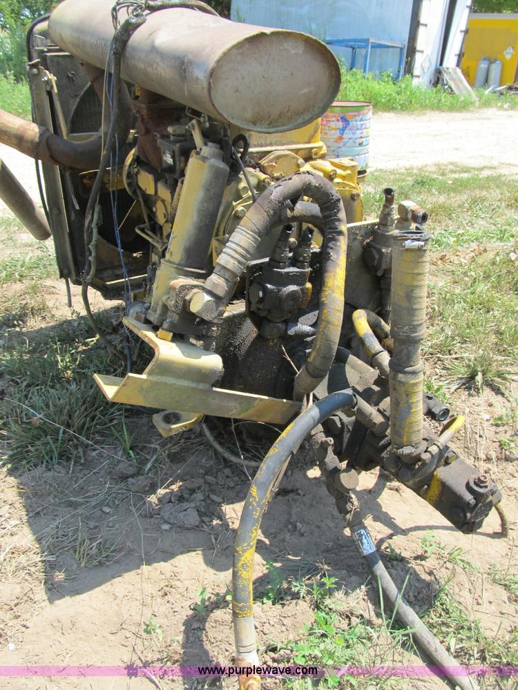 image for item K9334 Detroit 353 diesel engine