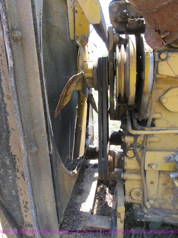 image for item K9334 Detroit 353 diesel engine