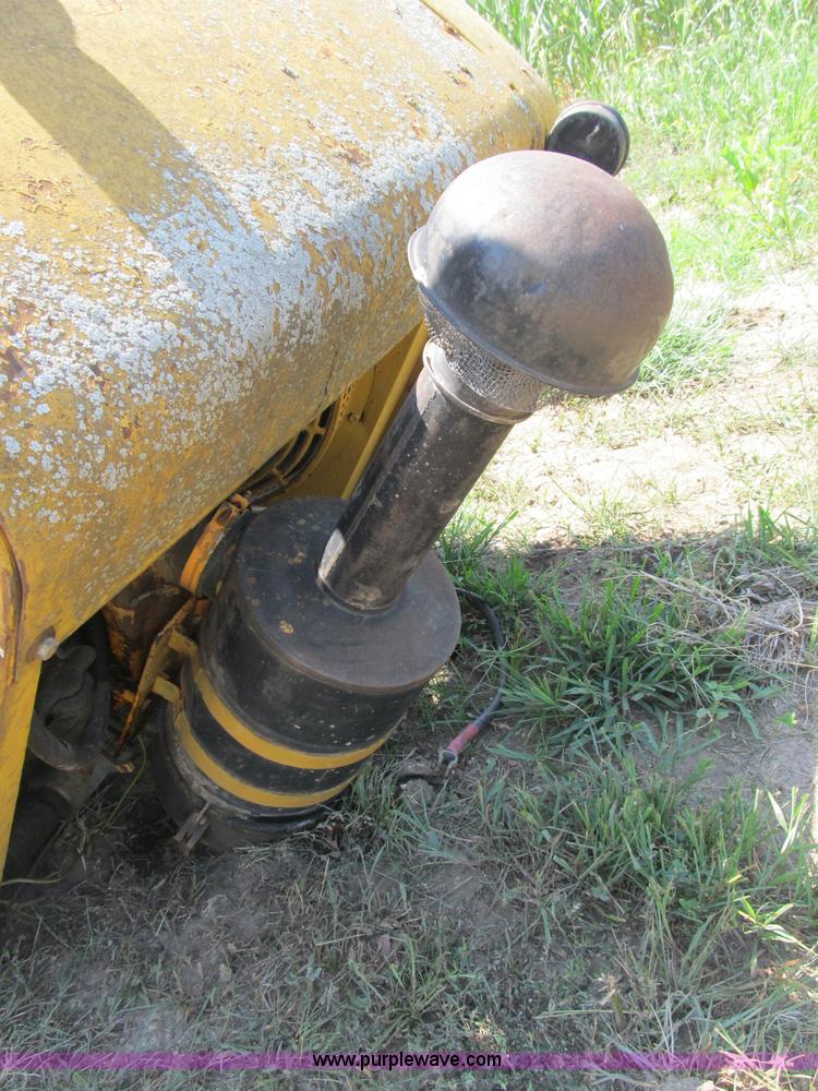 image for item K9335 Detroit 371 diesel engine