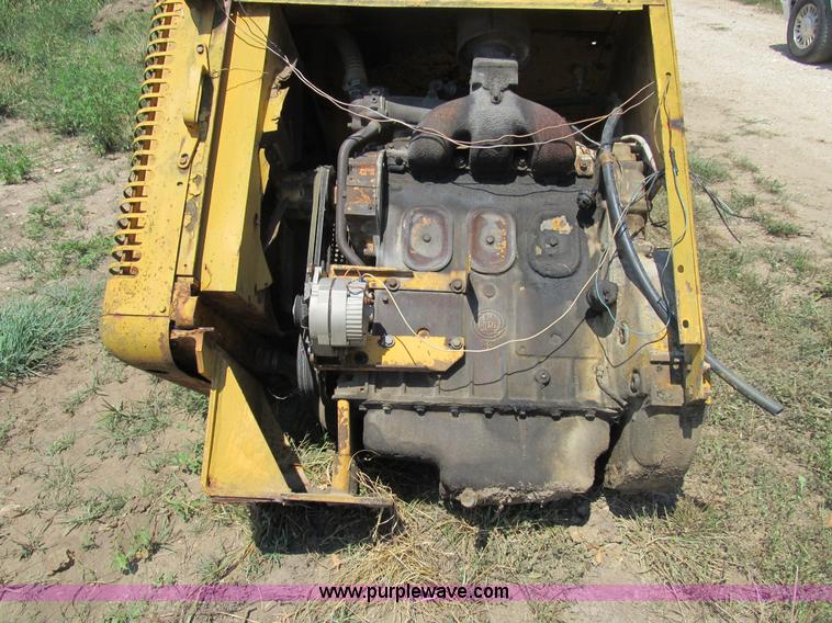 image for item K9335 Detroit 371 diesel engine