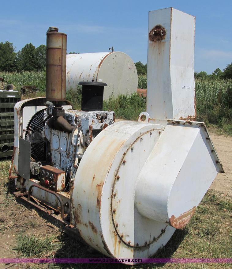 image for item K9336 Detroit 371 diesel engine