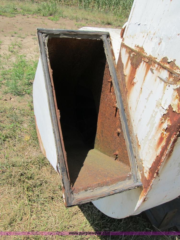 image for item K9336 Detroit 371 diesel engine