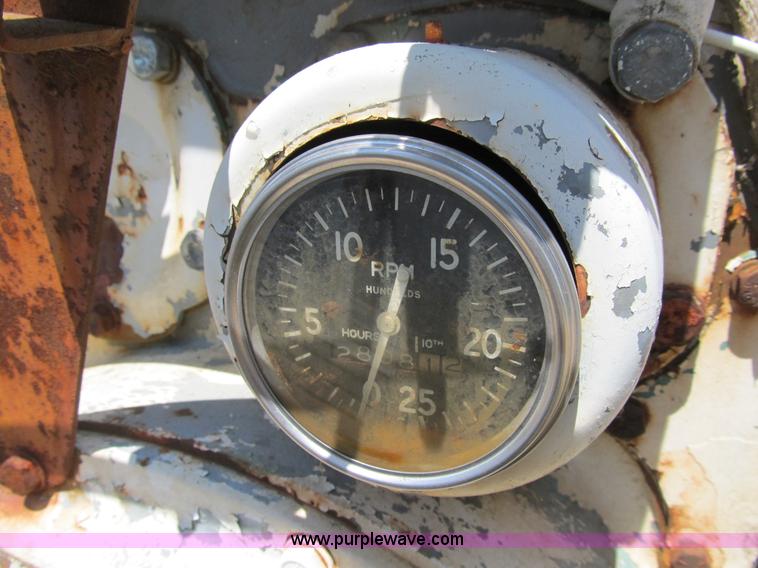 image for item K9336 Detroit 371 diesel engine