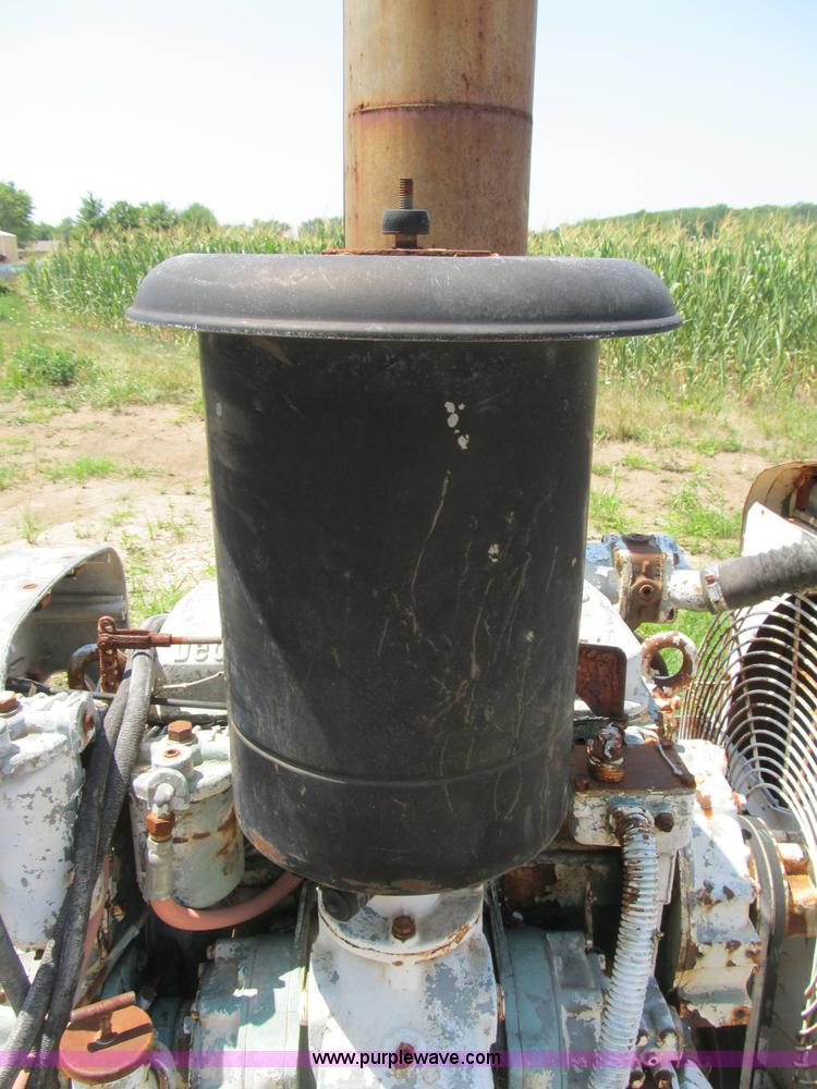 image for item K9336 Detroit 371 diesel engine