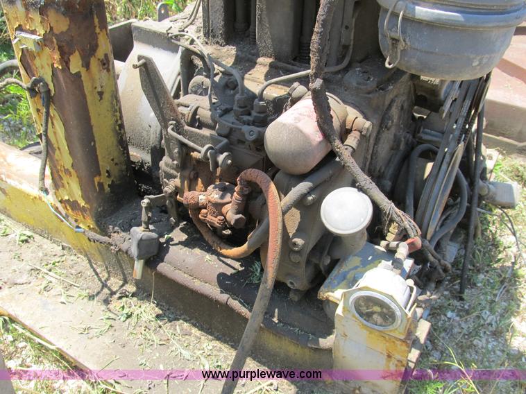 image for item K9338 Deutz two cylinder air cooled diesel engine